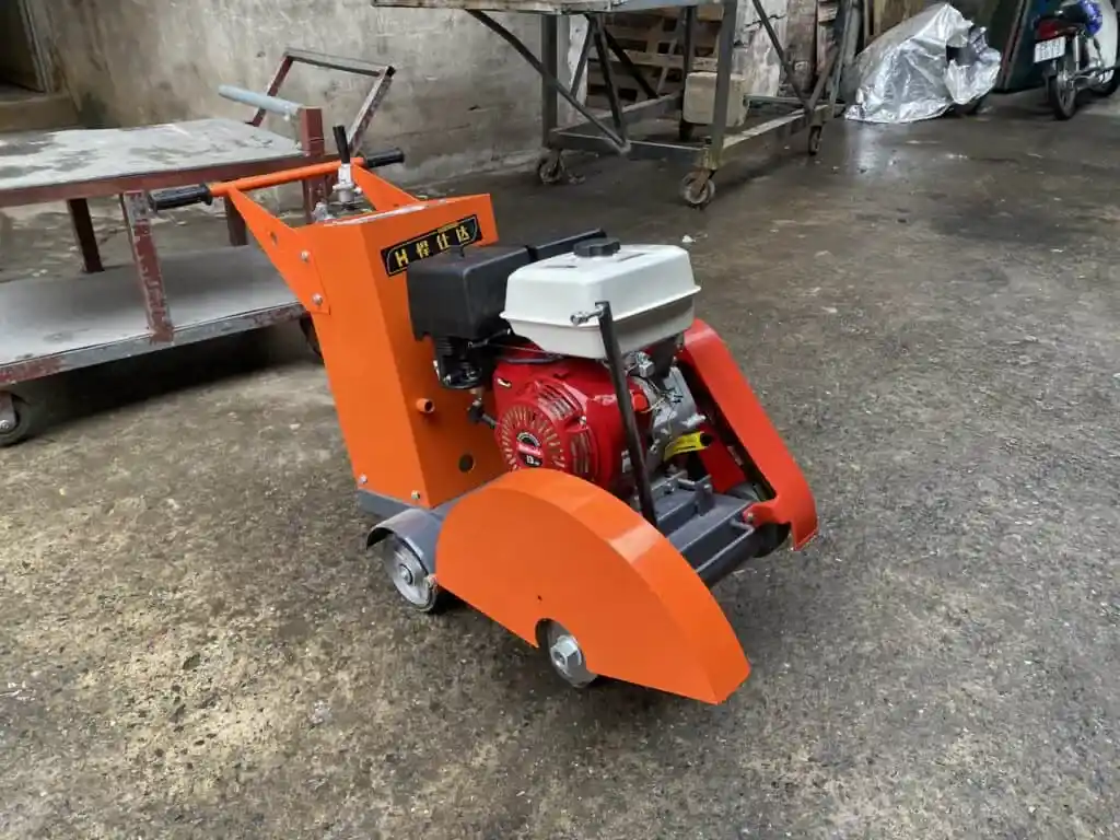 MÁY CẮT BÊ TÔNG CBT-20A - RK130 RAKUDA - 18CM