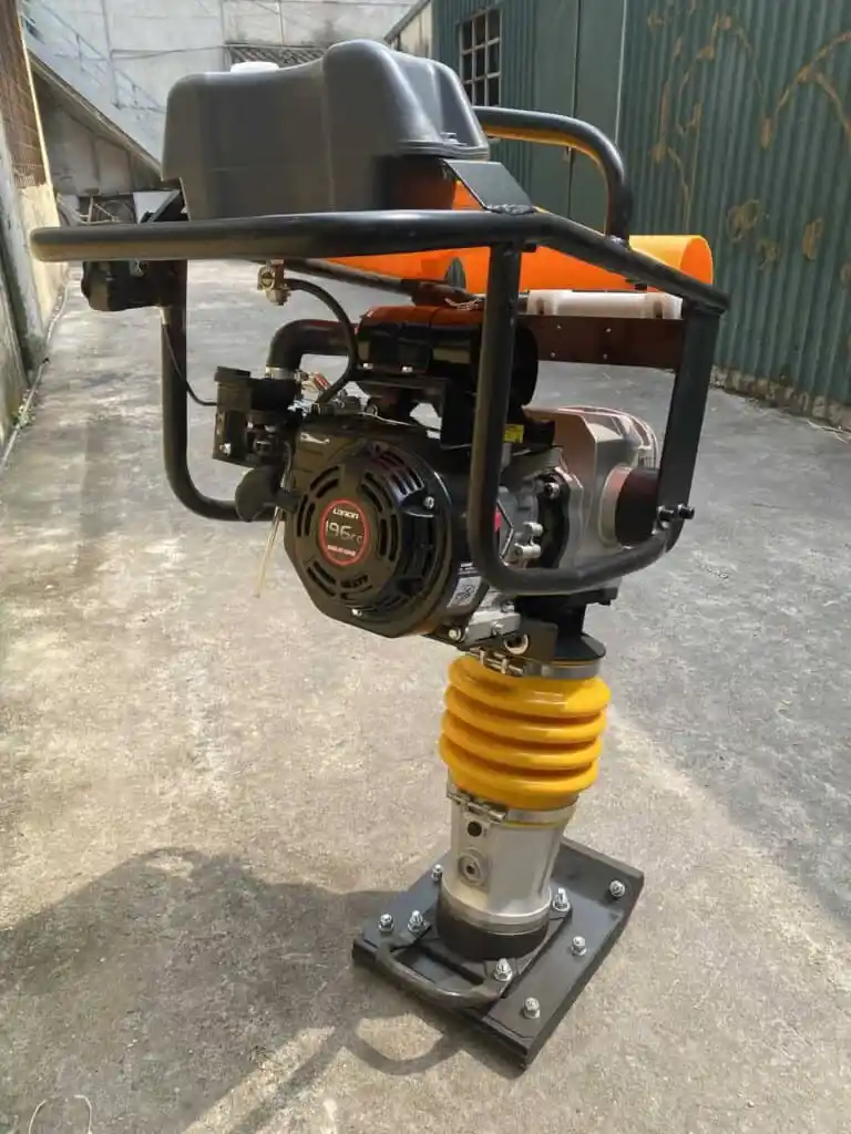 MÁY ĐẦM CÓC XĂNG RM80L - LONGCIN