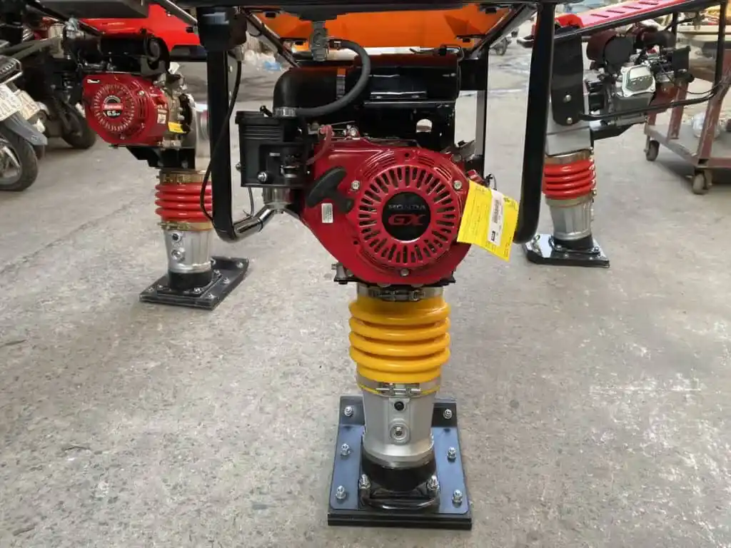MÁY ĐẦM CÓC XĂNG RM80-HONDA GX160/5.5HP THÁI