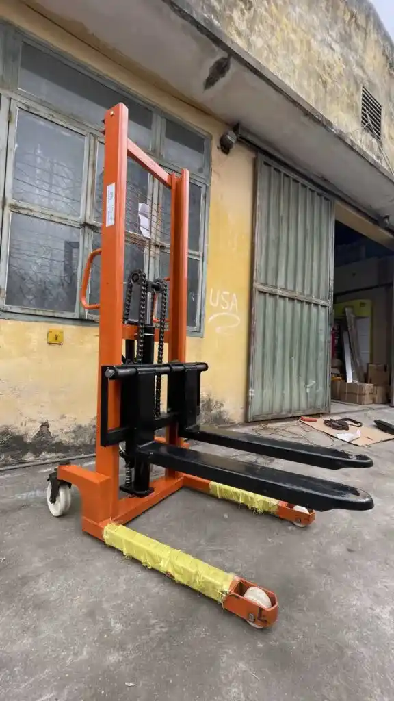 Xe Nâng Cao 1000kg-Nâng Cao 1.6M+2 Vam (XNC-180CC)