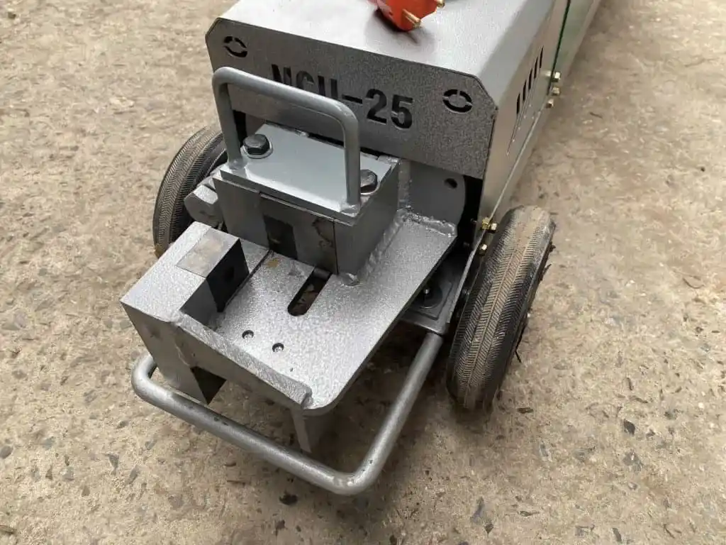 Máy Cắt Uốn Sắt Thủy Lực 2 Đầu Vifuco