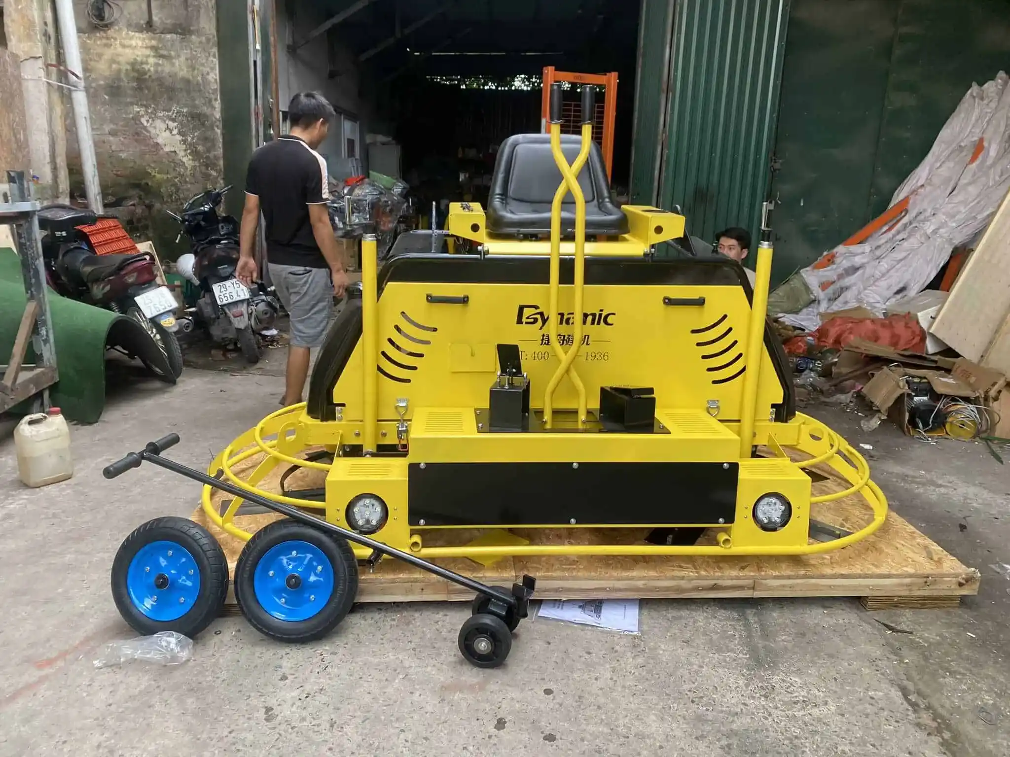 ẢNH THỰC TẾ XOA NỀN ĐÔI DYNAMIC QUM-96